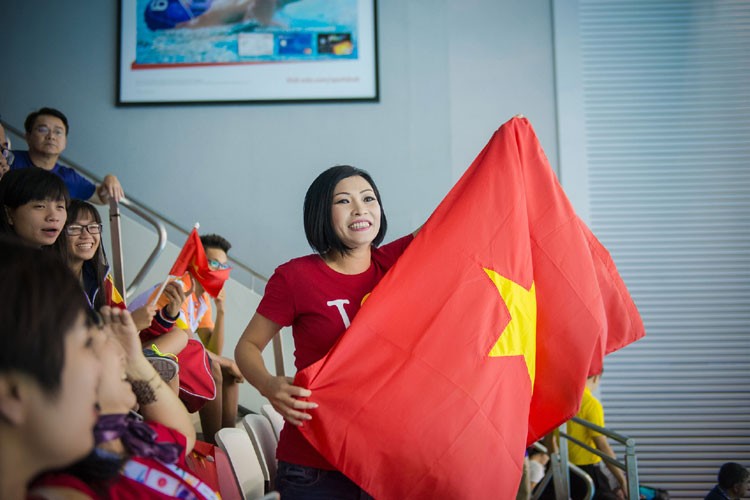 Ca si Phuong Thanh khoc cuoi cung SEA Games 28-Hinh-6